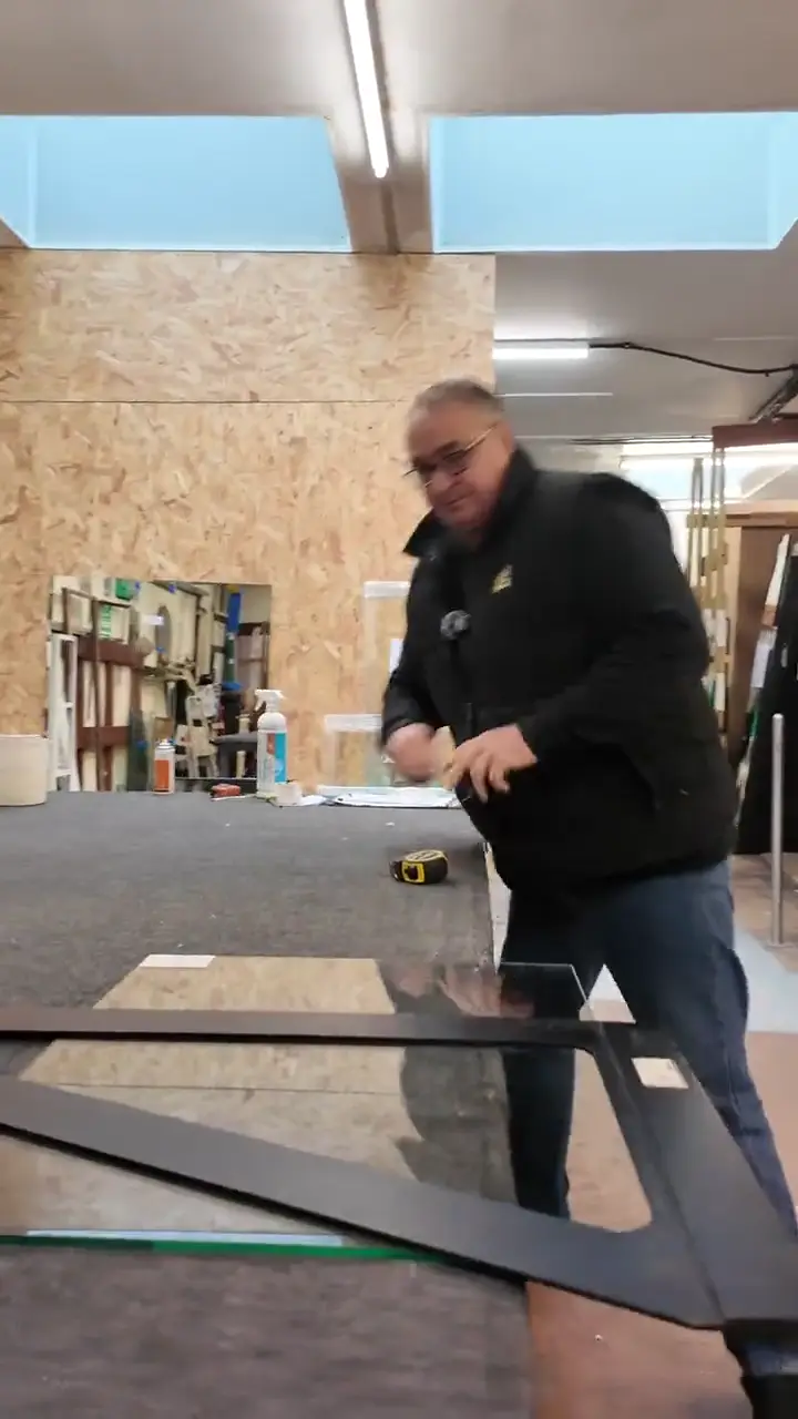 How to cut laminated glass, Merstham Glass